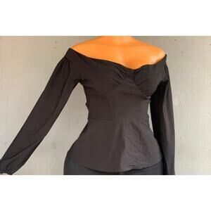 Topshop Black Off the Shoulder  Long Sleeve Top Blouse Fitted size 2